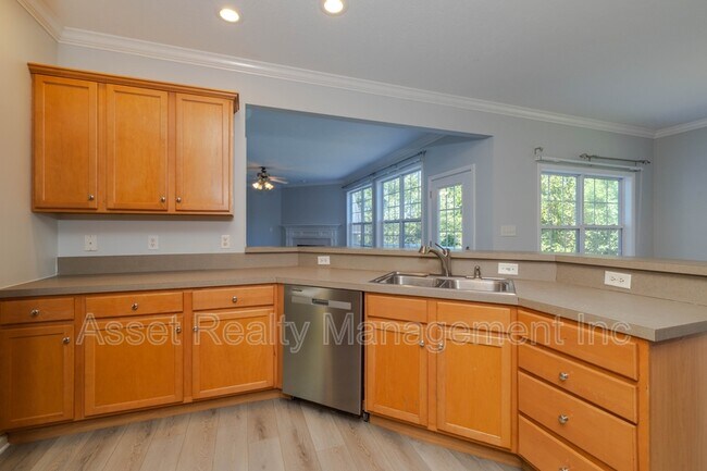 Building Photo - 1217 Dreamview Ln