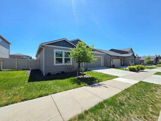 Building Photo - $2,500 - 4 Bed / 2 Bath Beautiful Home in Indian Trail's Newly Developed Community