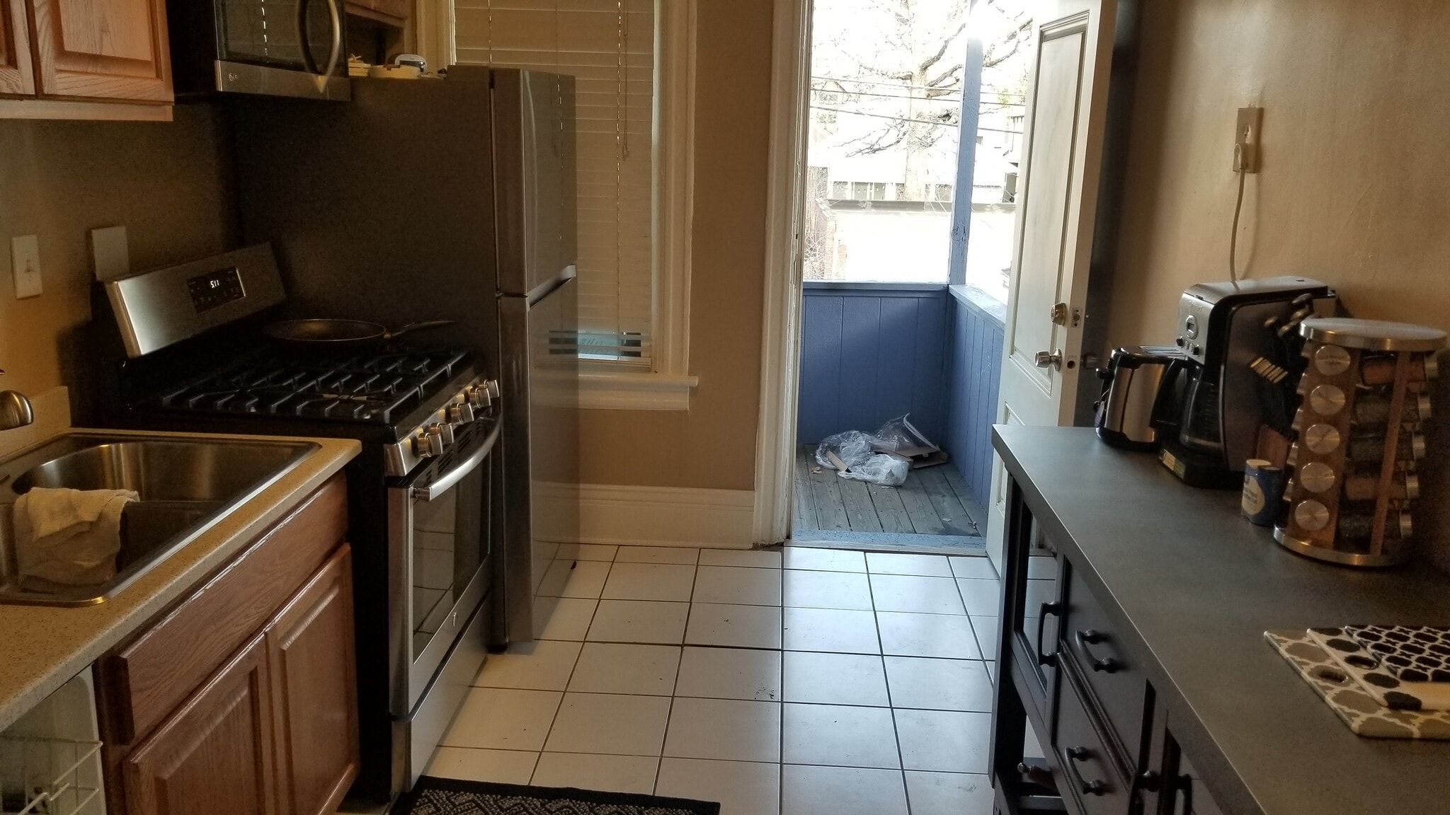 Building Photo - 210 S Logan St