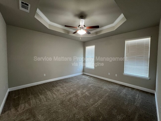 Building Photo - 5330 Parkside Dr