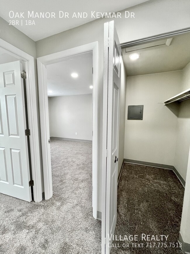 Building Photo - 232 Oak Manor Dr