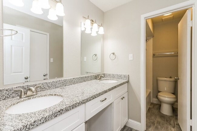 Building Photo - 4167 Amir St