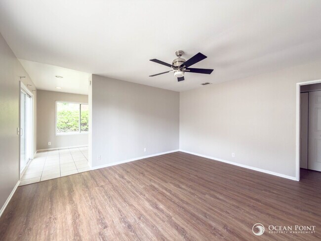 Building Photo - Charming 3-Bed Camarillo Home with Spacious Fenced Yard!