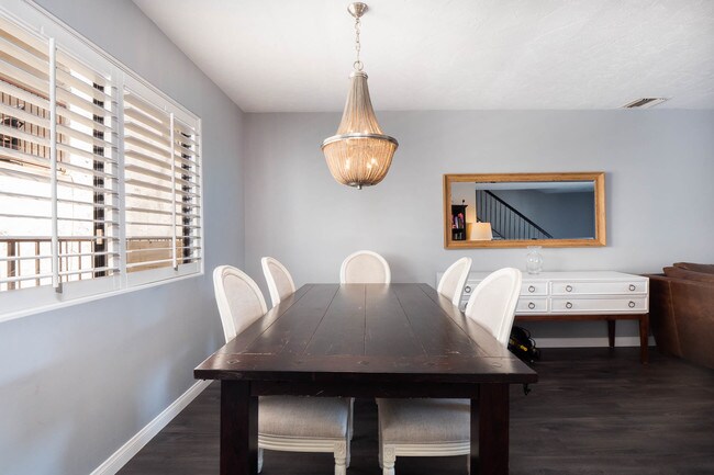 Building Photo - 12119 Rochester Ave