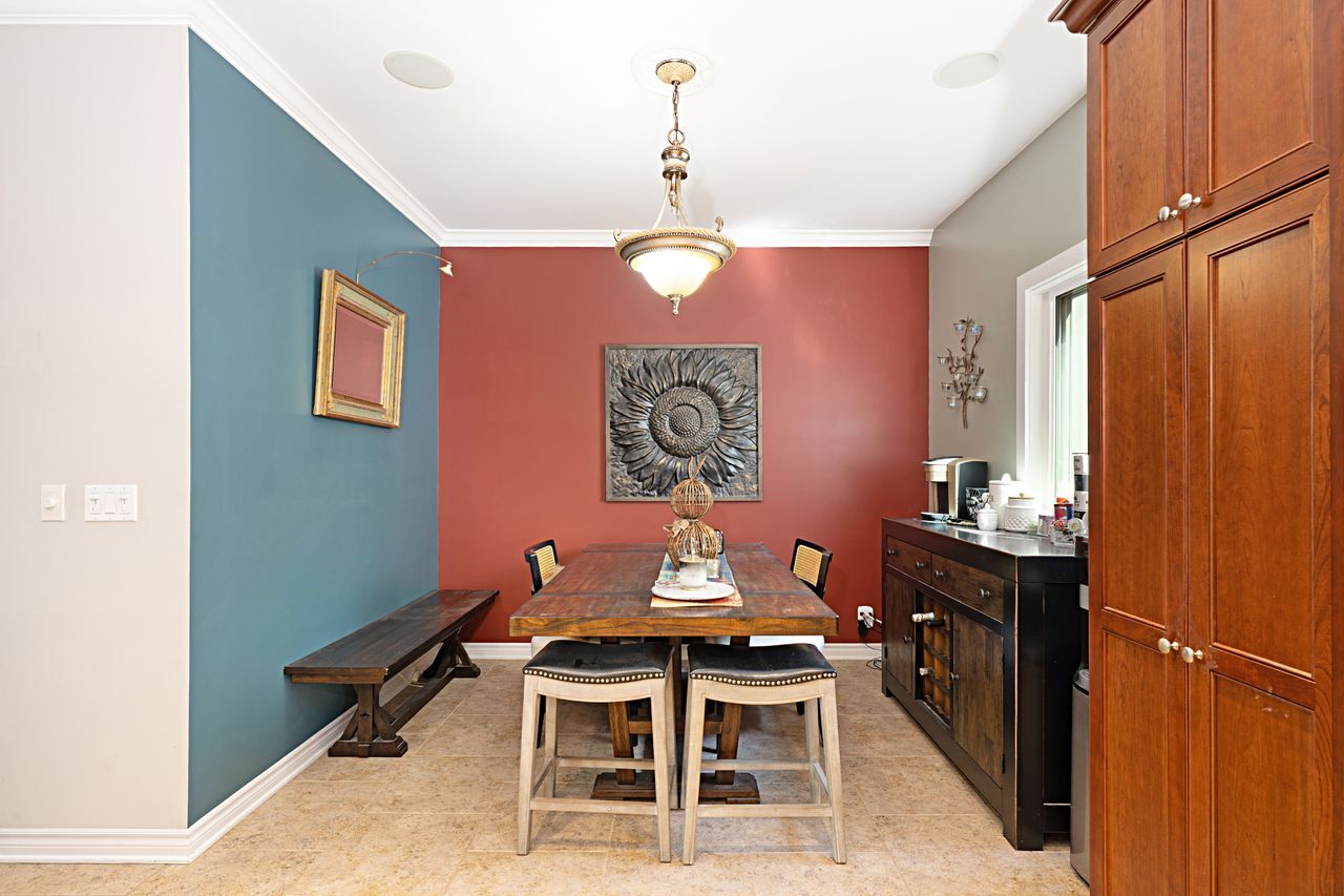 Building Photo - 8172 Manitoba St