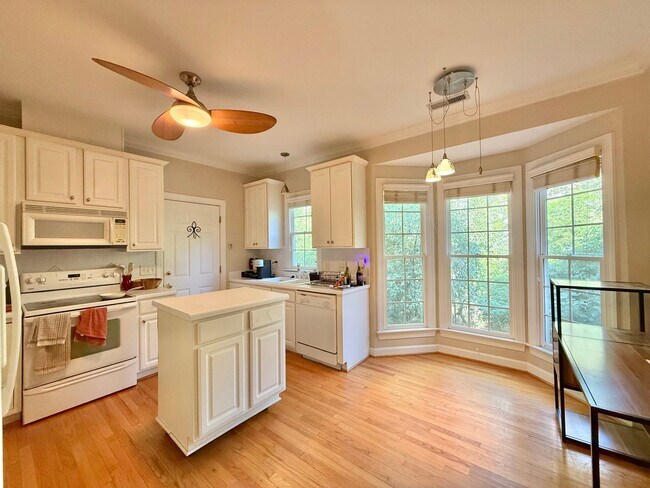 Building Photo - 1105 Banbury Woods Pl