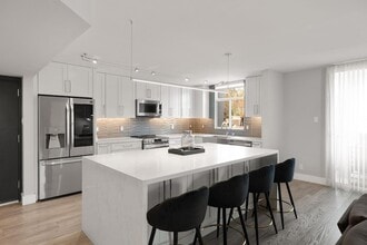 Building Photo - 6502 N Central Ave