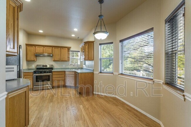 Building Photo - 3787 S Wild West Trail