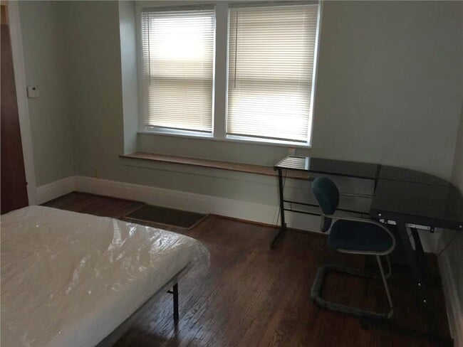 Building Photo - 93 Scottsville Rd