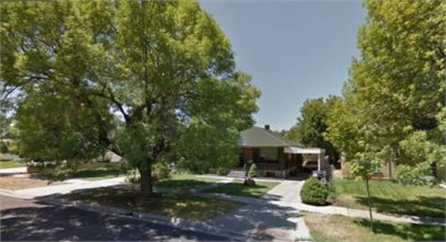 Building Photo - 132 S 200 E