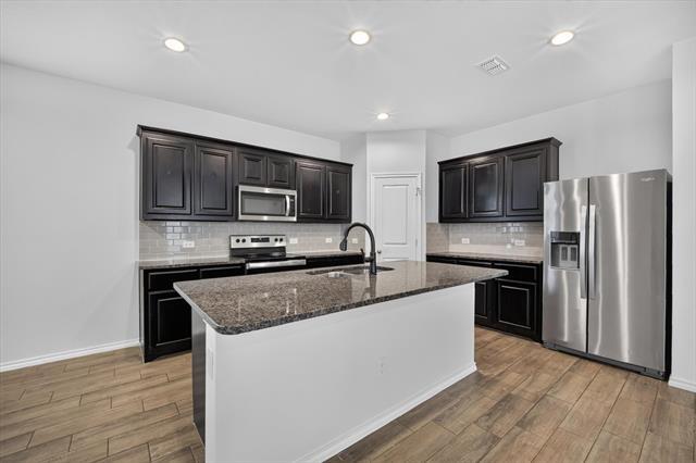 Building Photo - 3304 Shortgrass Ln