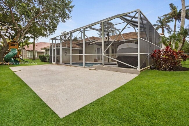Building Photo - 12123 NW 10th Manor