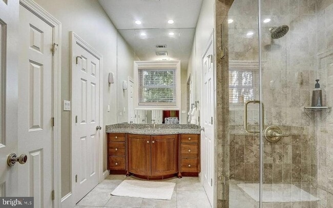Building Photo - 13731 Canal Vista Ct