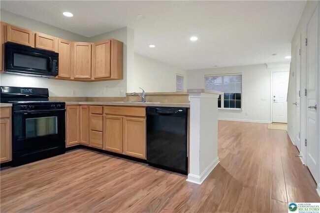 Building Photo - 8408 Saylor Ct