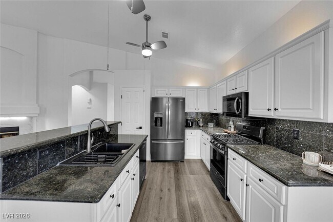 Building Photo - 2528 Huber Heights Dr