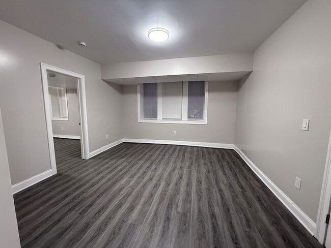 Building Photo - 546 Bergen Ave