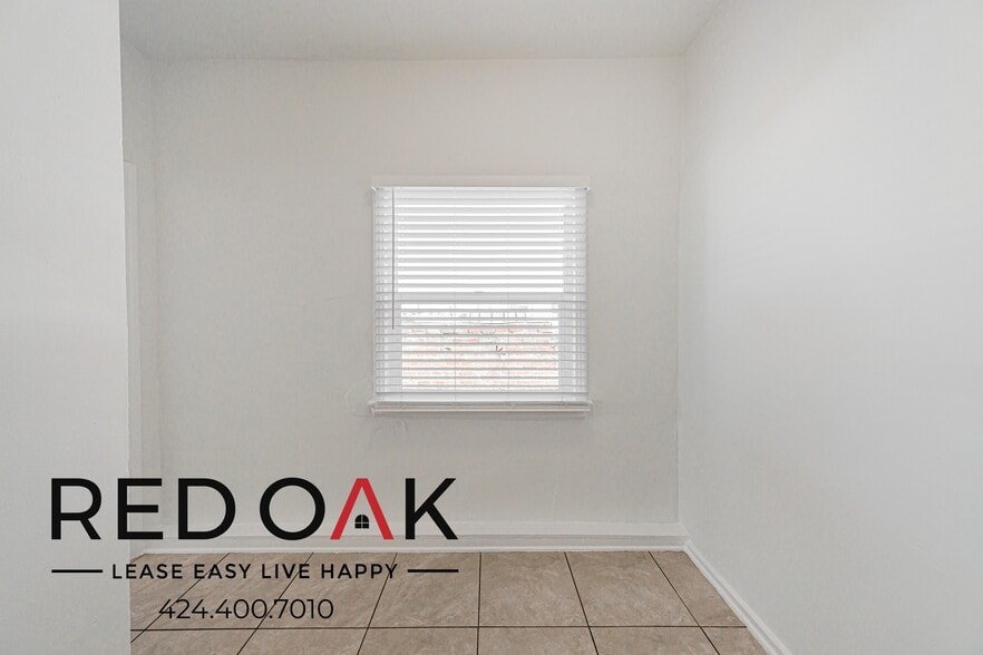 Building Photo - 2749 San Marino St