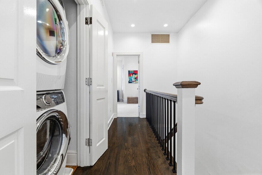 Building Photo - 348 Columbus Ave