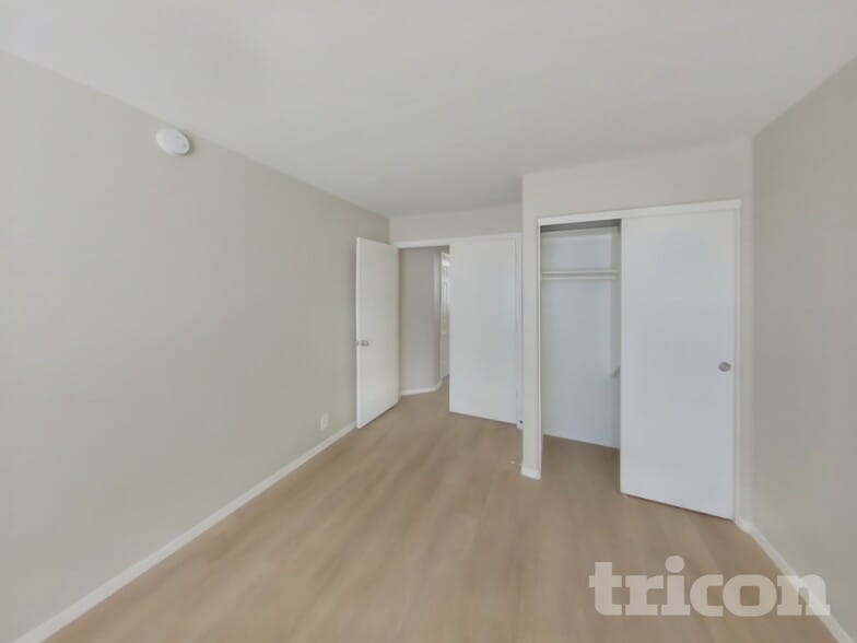 Building Photo - 7321 N 69th Ave