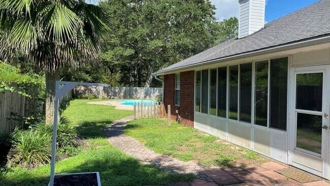 Building Photo - 3316 Joanna Dr