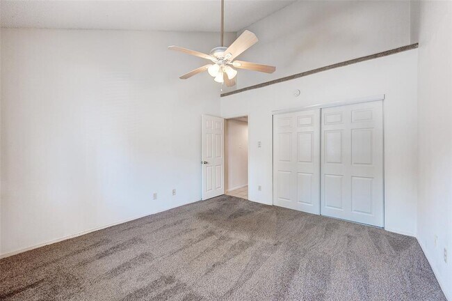 Building Photo - 16800 Sugar Pine Dr