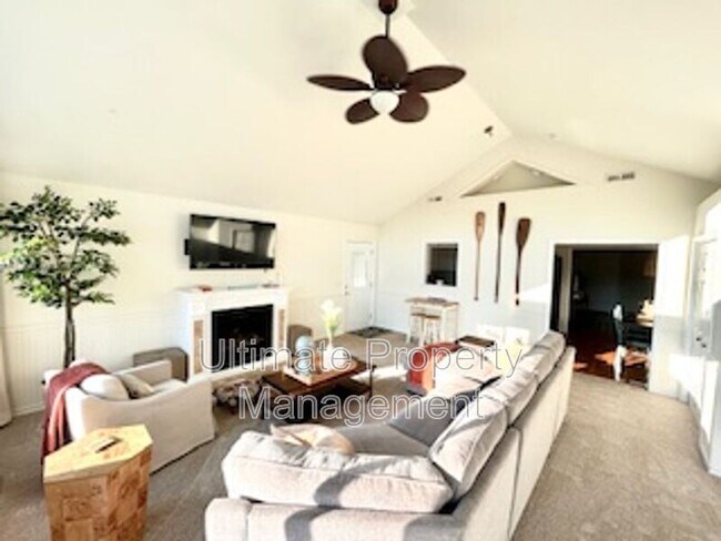 Building Photo - 2447 Frink Lake Dr