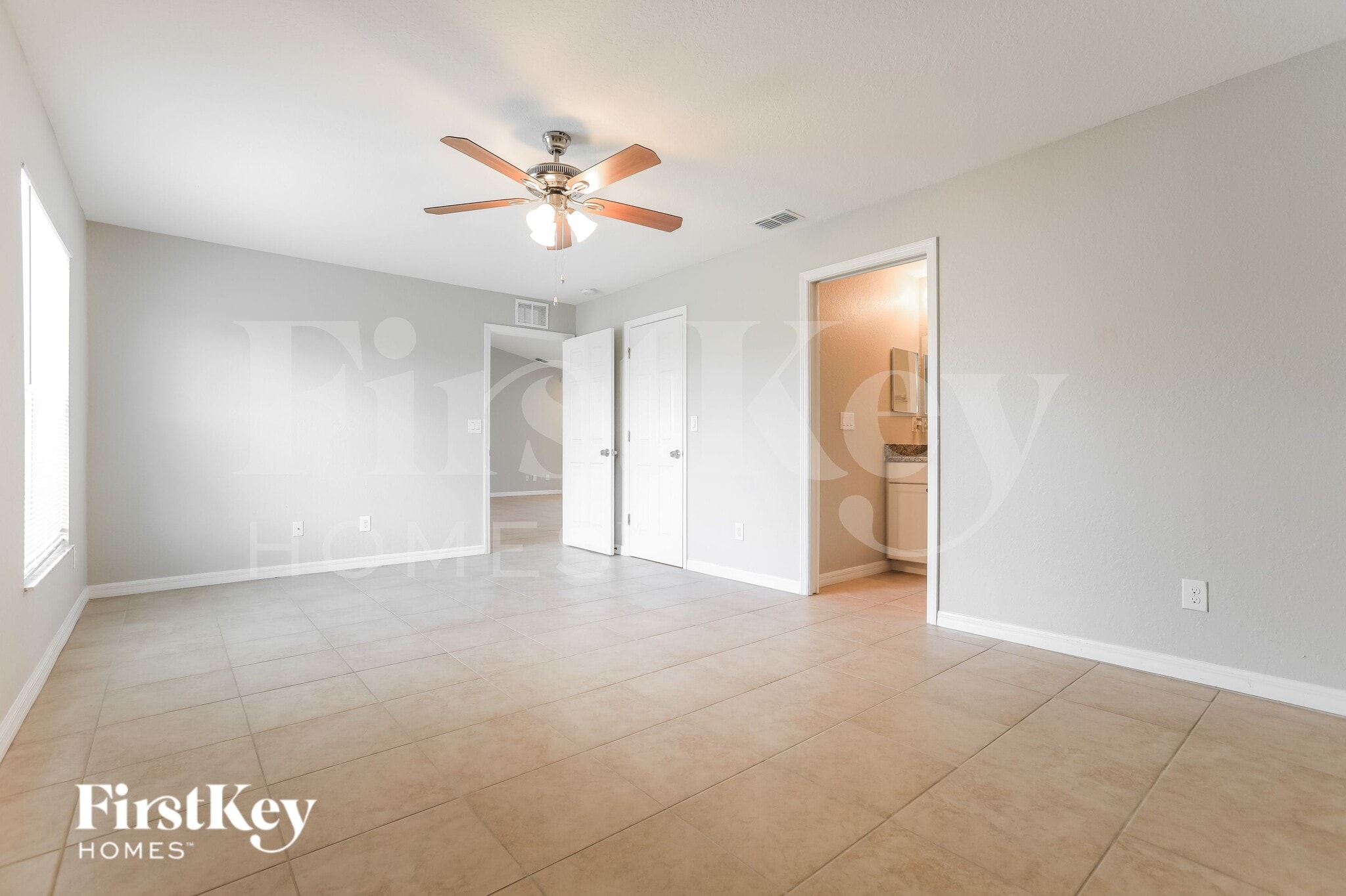 Building Photo - 12061 Helicon Ave