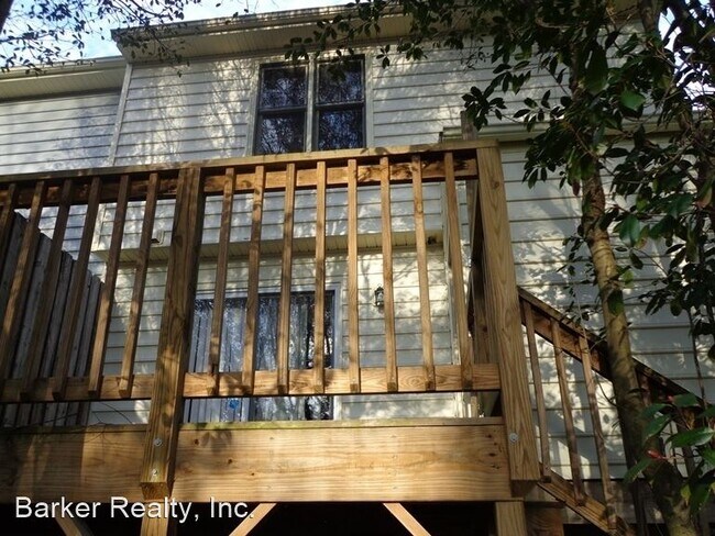 Building Photo - 3 br, 2.5 bath House - 6601 Orford Court