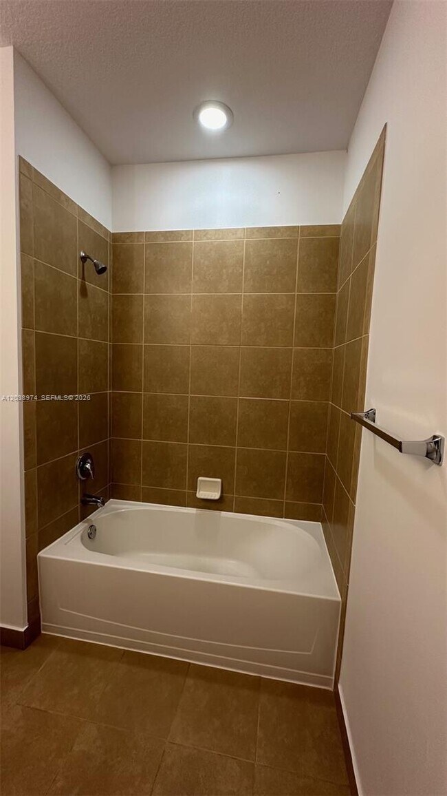 Building Photo - 966 SW 147th Ave