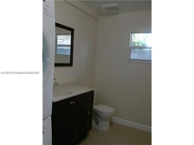Building Photo - 5614 Taylor St