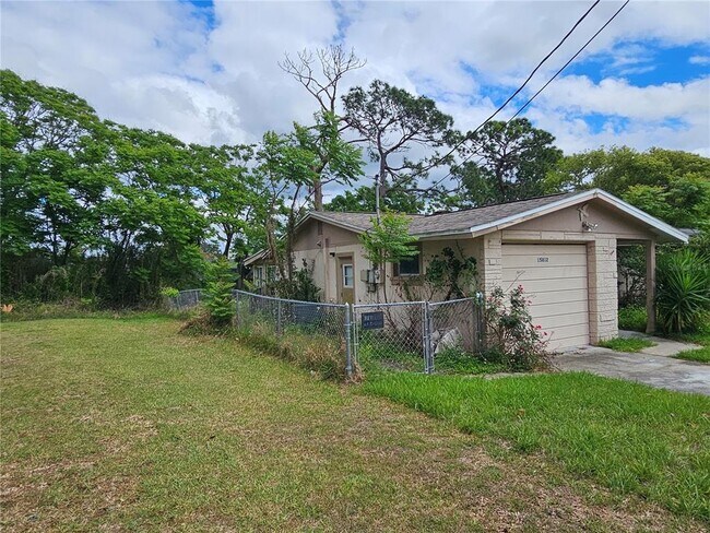 Building Photo - 15812 Sea Pines Dr