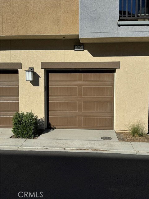 Building Photo - 12962 Lassen Dr