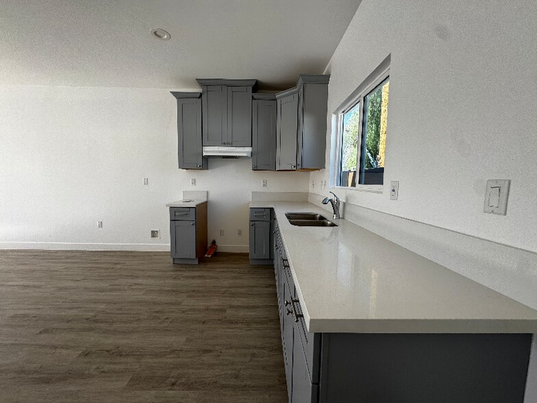 Building Photo - 25514 Walker St