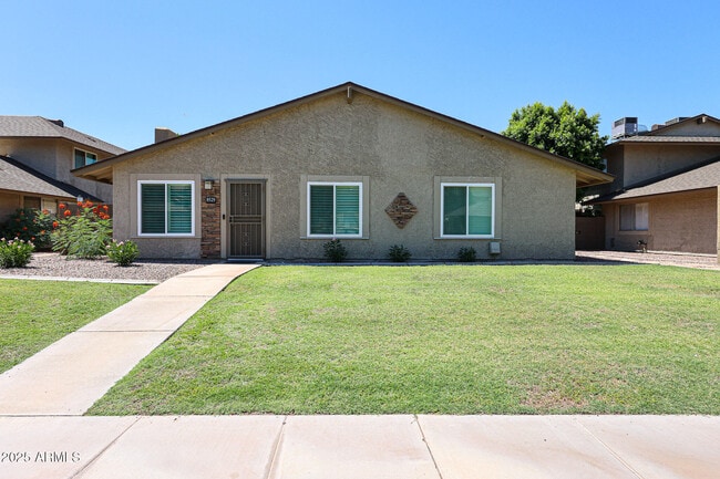 Building Photo - 8531 E Belleview St
