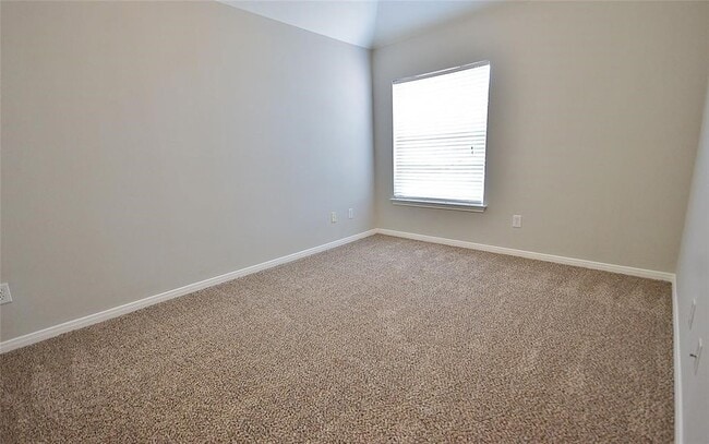 Building Photo - 2905 Autumn Creek Dr