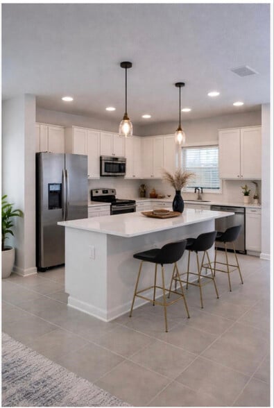 Building Photo - 7318 Ivy Tendril Ave