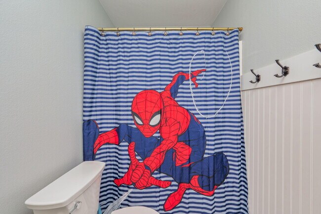 Building Photo - 6100 Saddle Horse Ln