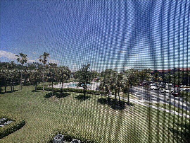 Building Photo - 13455 SW 16th Ct