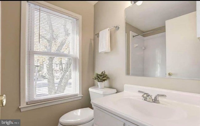 Building Photo - 13817 Cabernet Ct