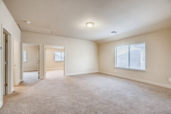 Building Photo - 12619 Quarter J