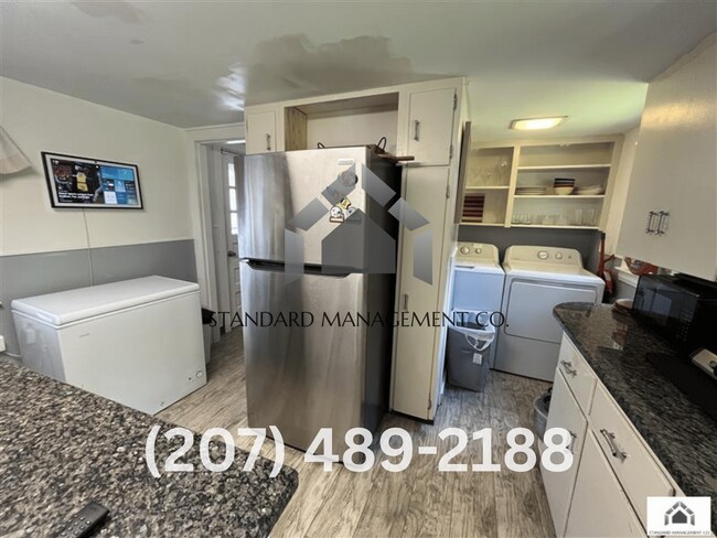 Building Photo - Fully Furnished 4 Bed Single Family House ...