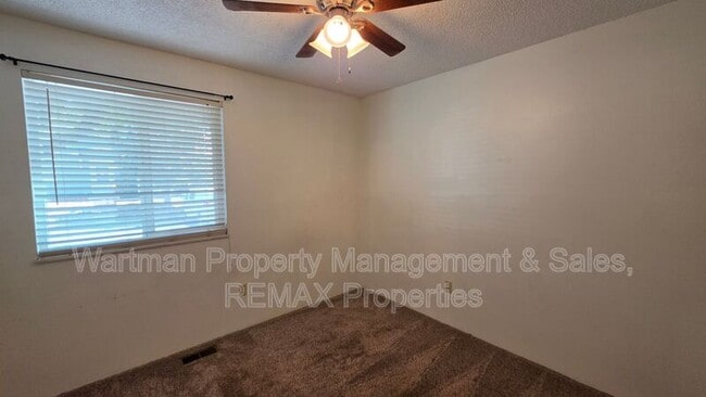 Building Photo - 2732 Hearthwood Ln
