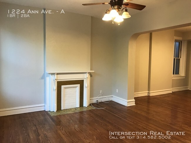 Building Photo - Stunning, Two-Level Soulard Apartment