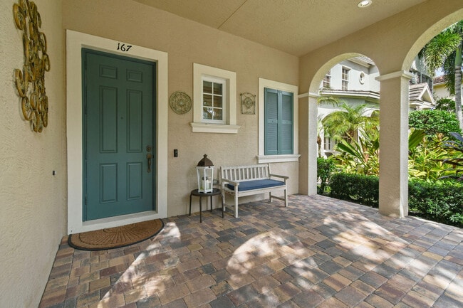 Building Photo - 167 Arklow Ave