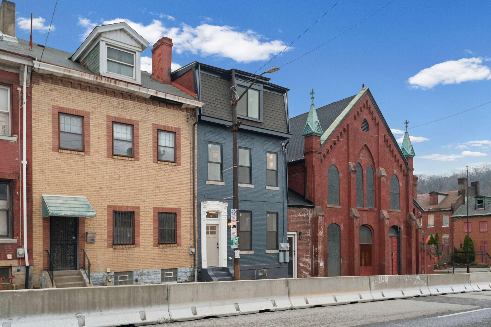 Building Photo - 2035 Forbes Ave