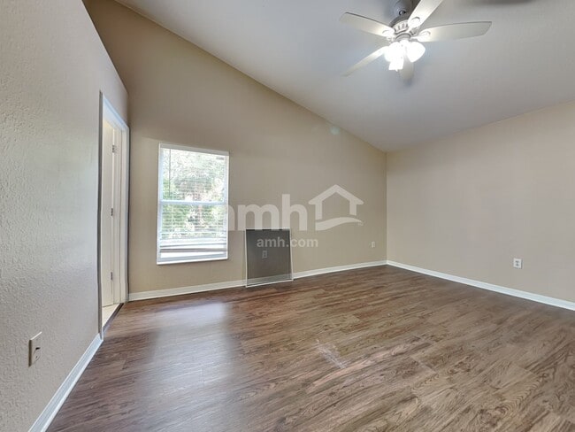 Building Photo - 5817 Mohr Loop