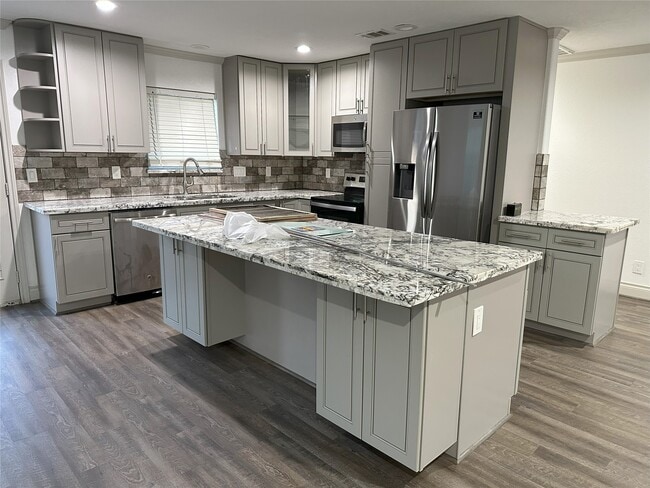 Building Photo - 6646 Limestone St