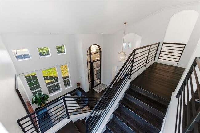 Building Photo - 6405 Aden Ln