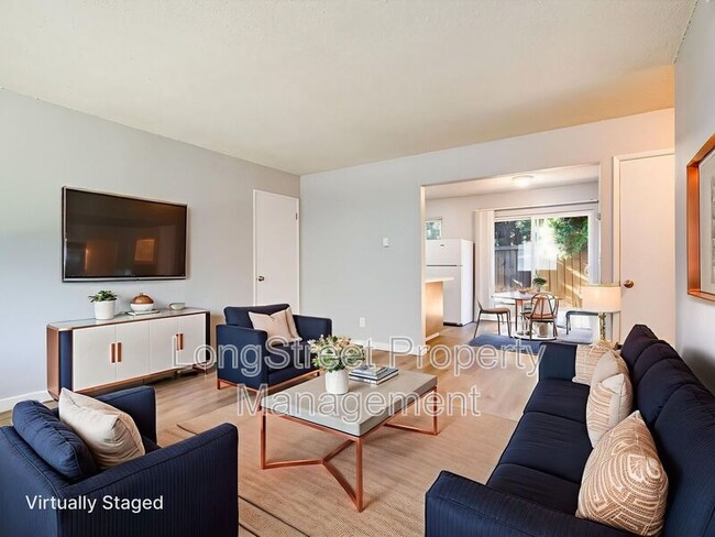 Building Photo - 4085 SW 160th Ave