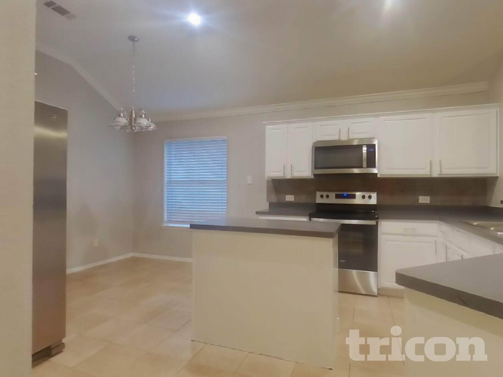 Building Photo - 13201 Fencerow Rd